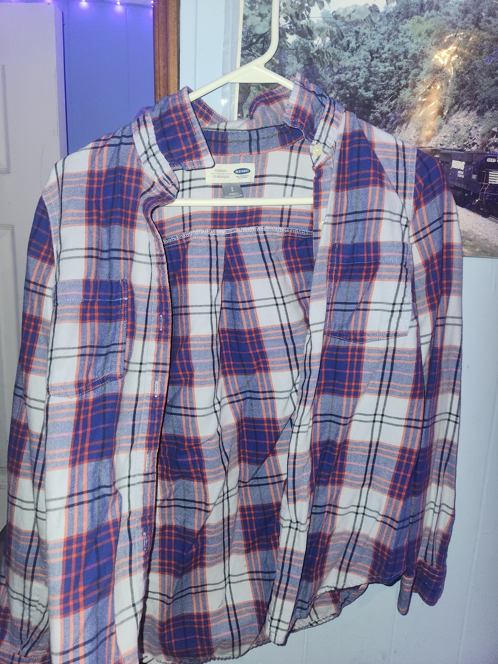 Plaid Button-Up Shirt Jacket in Blue and White - Lightweight Women’s Coat